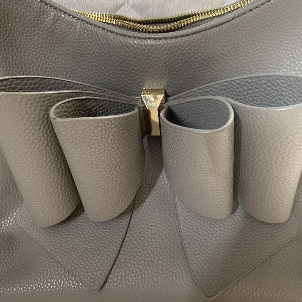 Grossi Jenna Purse Triple Compartment‎ Bowtie Satchel Hand Bag Warm Grey